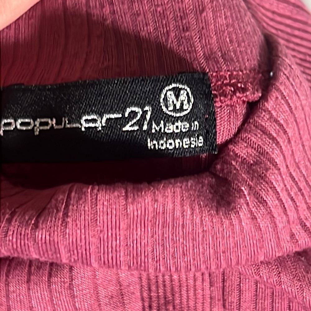 Turtle Neck Tank - Picture 2 of 2